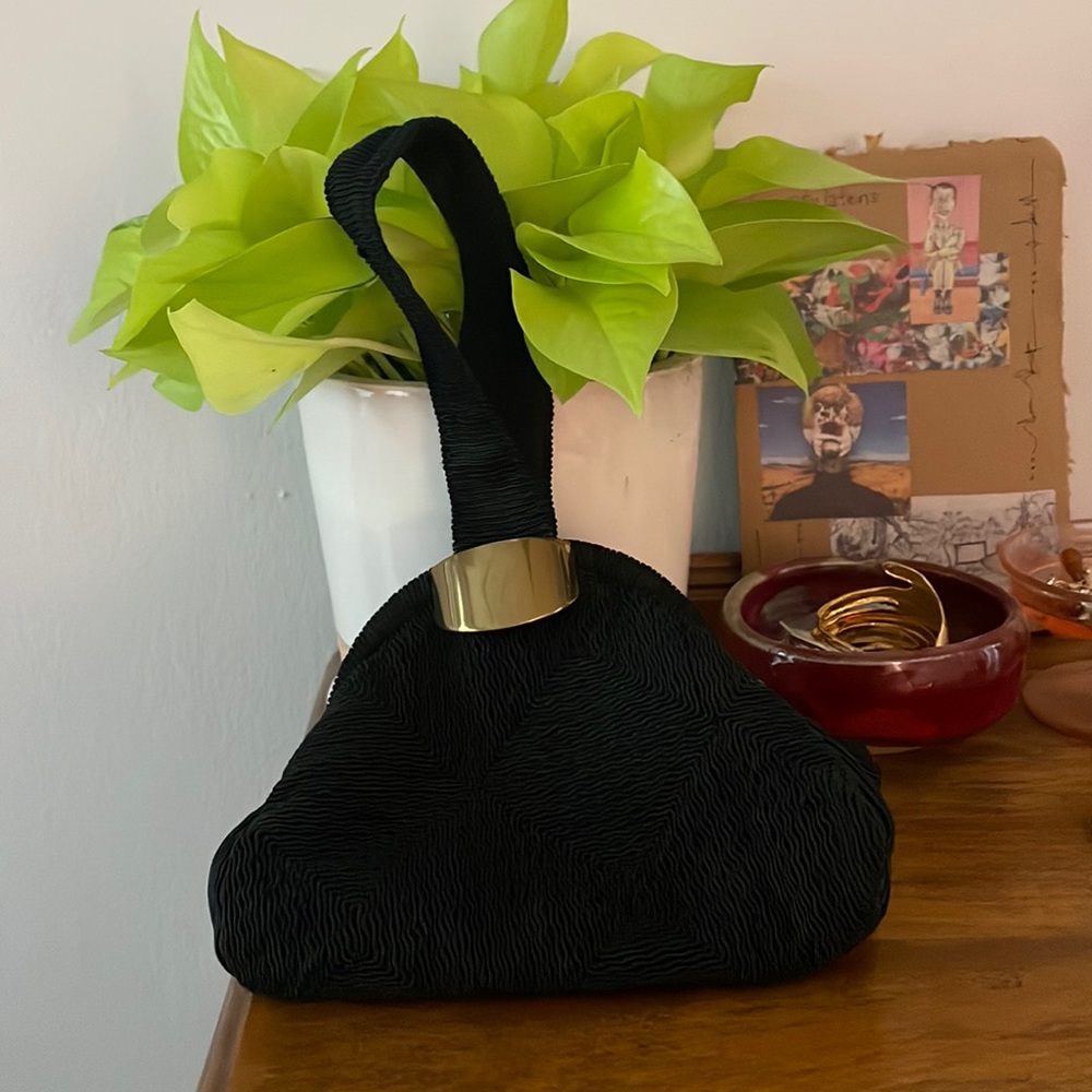 Vintage 1940s style art deco wristlet